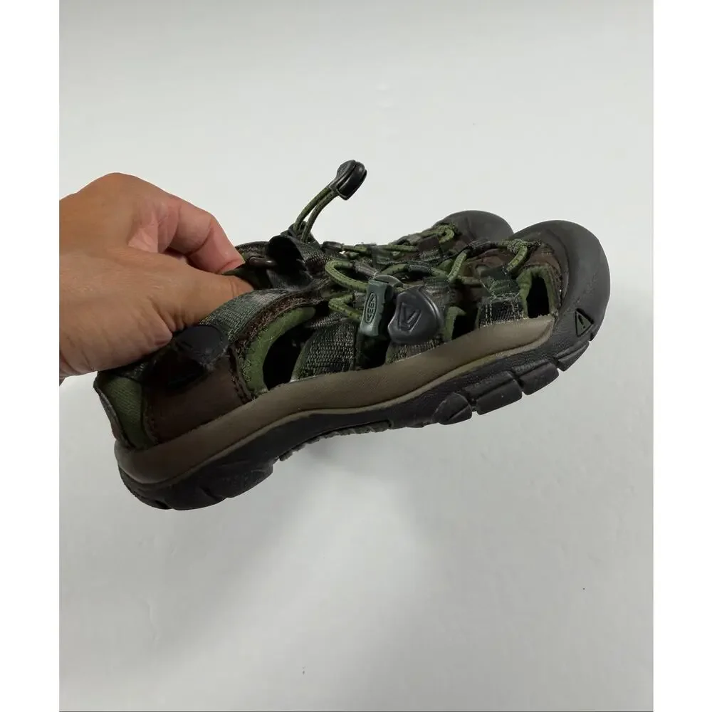KEEN Newport H2 Waterproof Closed Toe Sandals Green Camo Kids Size 11